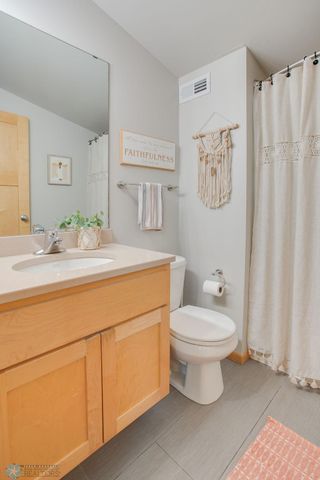 4390 46th Avenue S D, Fargo, ND 58104