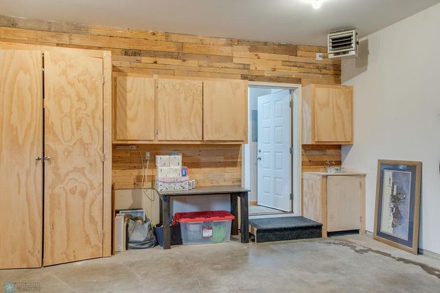 4390 46th Avenue S D, Fargo, ND 58104