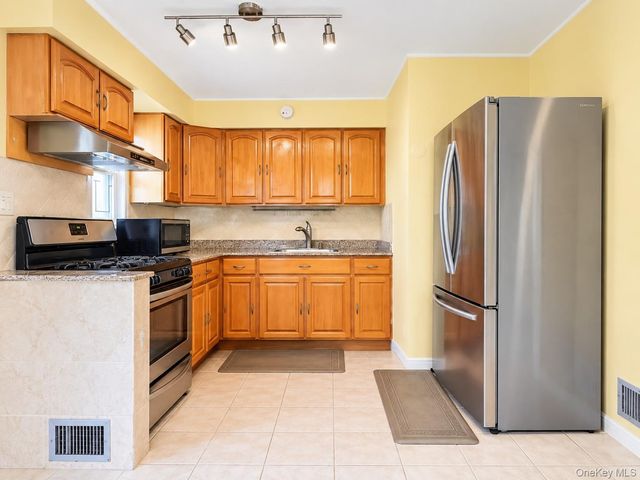 67-20 Bell Boulevard, Oakland Gardens, NY 11364
