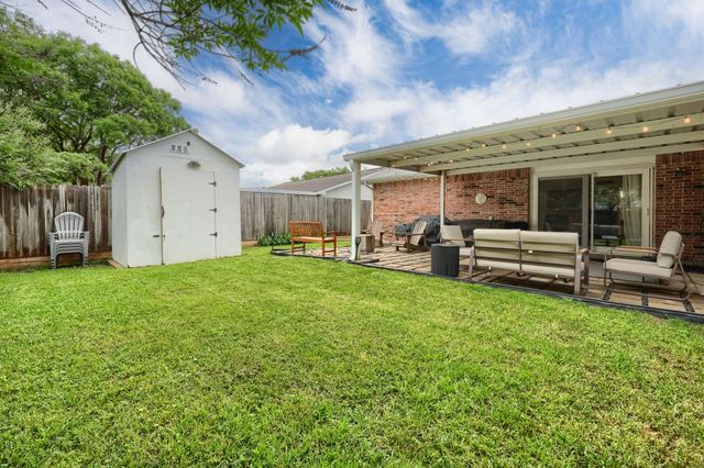 1837 Paxton Drive, Carrollton, TX 75007