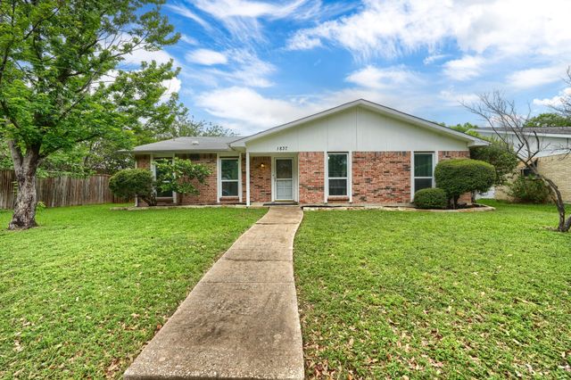 1837 Paxton Drive, Carrollton, TX 75007