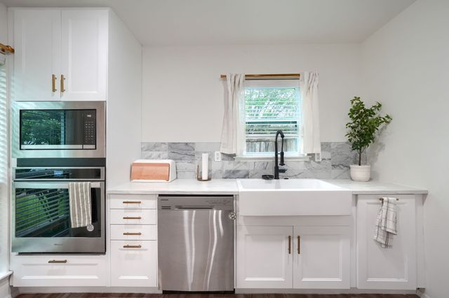 1837 Paxton Drive, Carrollton, TX 75007