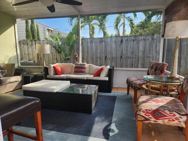 1219 N M Street, Lake Worth Beach, FL 33460