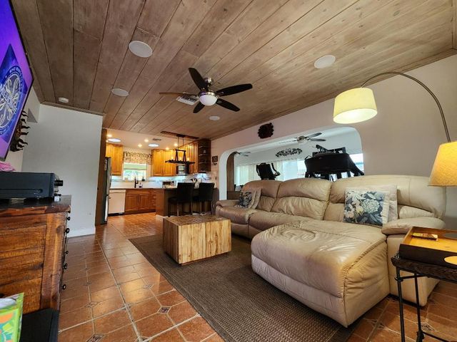 1219 N M Street, Lake Worth Beach, FL 33460