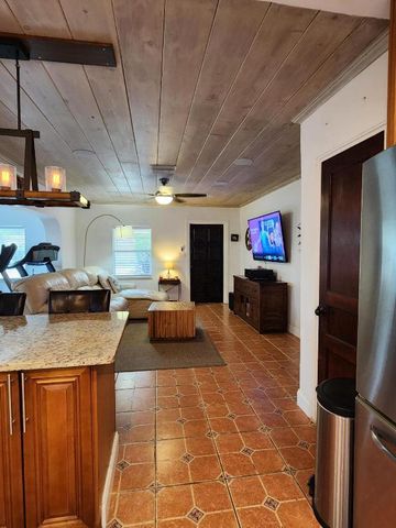 1219 N M Street, Lake Worth Beach, FL 33460