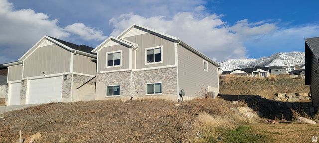 108 S 900 E, Hyde Park, UT 84318