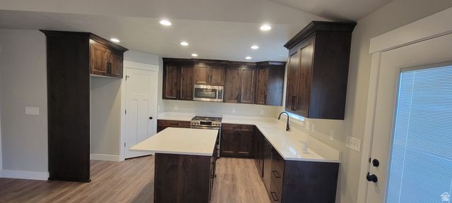 108 S 900 E, Hyde Park, UT 84318