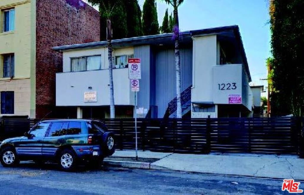 1223 N Beachwood Drive, Los Angeles, CA 90038 — photo 5