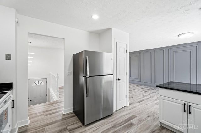 11834 Ashmore Court, Springdale, OH 45246