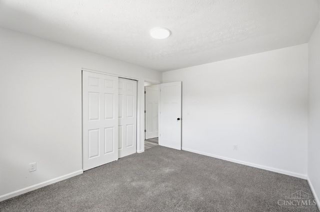 11834 Ashmore Court, Springdale, OH 45246