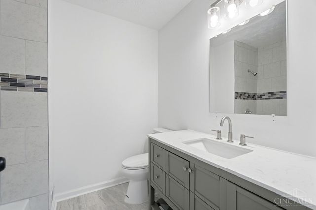 11834 Ashmore Court, Springdale, OH 45246