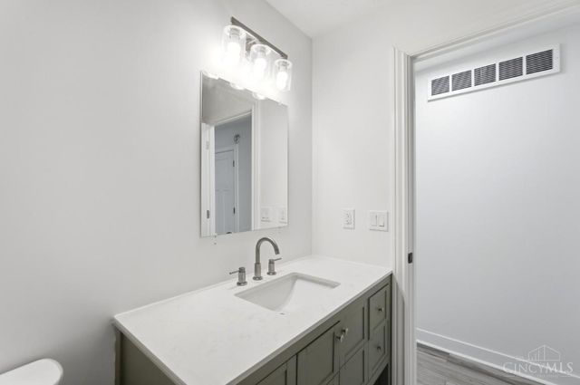11834 Ashmore Court, Springdale, OH 45246