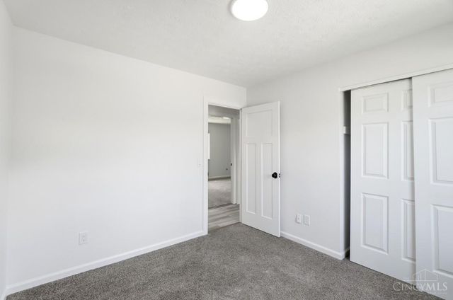 11834 Ashmore Court, Springdale, OH 45246