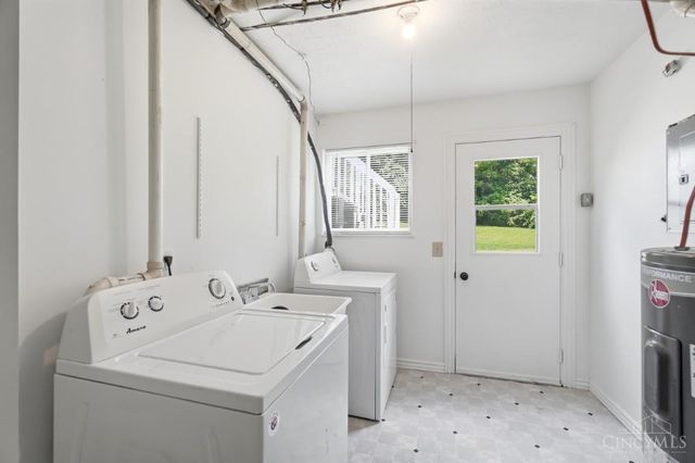 11834 Ashmore Court, Springdale, OH 45246
