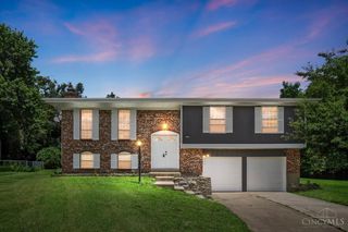 11834 Ashmore Court, Springdale, OH 45246