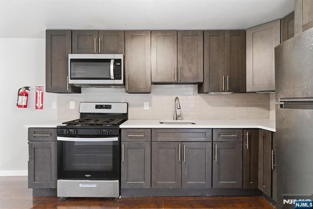 59-61 Farley Avenue 3, Newark, NJ 07108