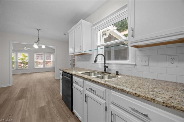 3401 Farm Lake Street, Jamestown, NC 27282