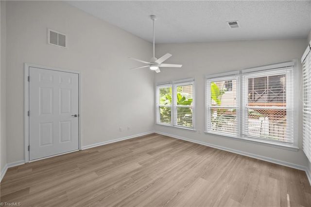 3401 Farm Lake Street, Jamestown, NC 27282