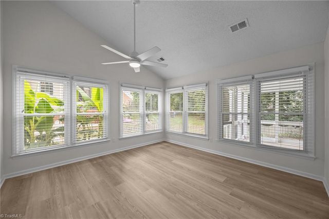 3401 Farm Lake Street, Jamestown, NC 27282