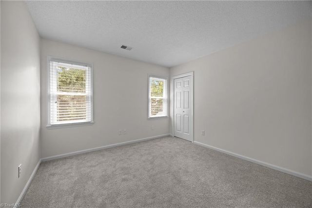 3401 Farm Lake Street, Jamestown, NC 27282