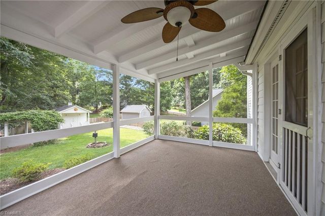 3401 Farm Lake Street, Jamestown, NC 27282