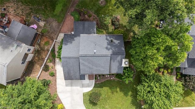 3401 Farm Lake Street, Jamestown, NC 27282