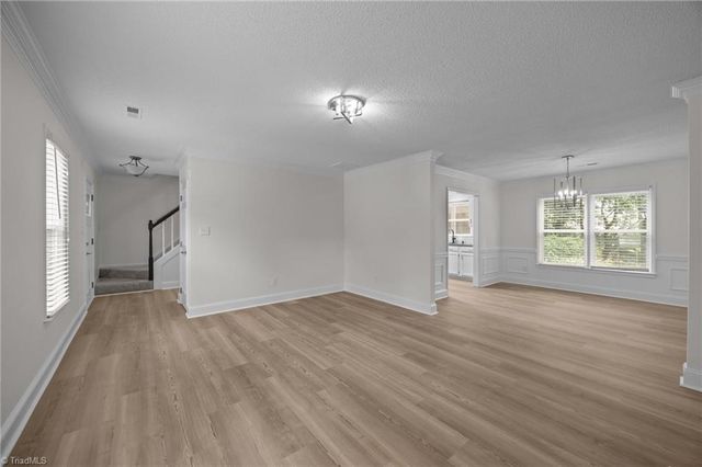 3401 Farm Lake Street, Jamestown, NC 27282