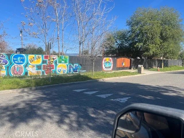 125 E O, Colton, CA 92324