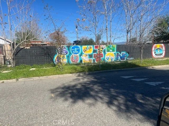 125 E O, Colton, CA 92324