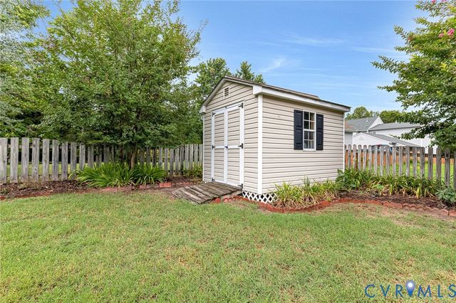 7613 Old Track Ln, Mechanicsville, VA 23111