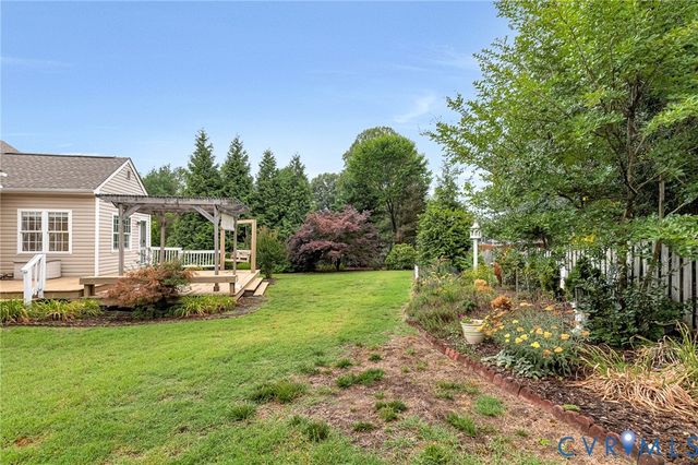 7613 Old Track Ln, Mechanicsville, VA 23111
