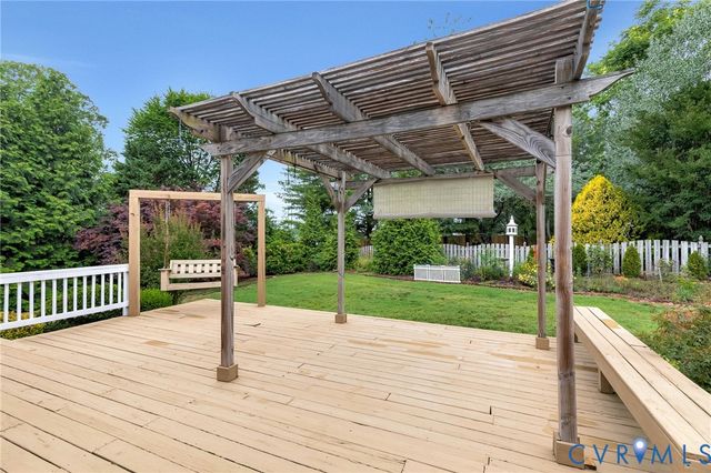 7613 Old Track Ln, Mechanicsville, VA 23111