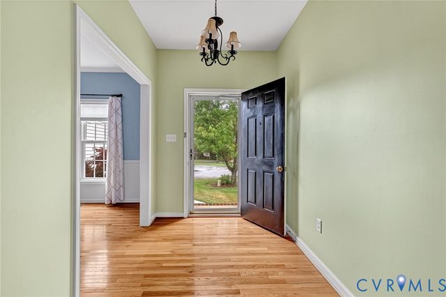 7613 Old Track Ln, Mechanicsville, VA 23111