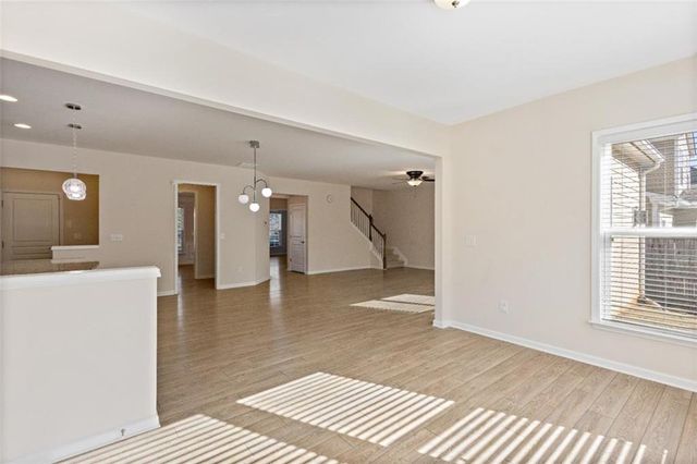 3500 Graham Way, Lilburn, GA 30047