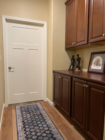 8162 Ryland Dr, El Dorado Hills, CA 95762