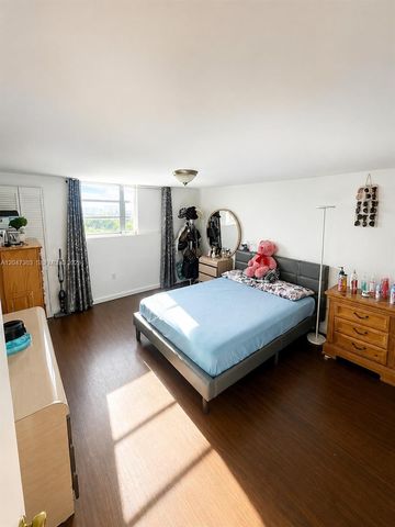 5050 NW 7th Street 720, Miami, FL 33126