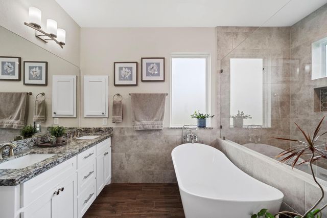 9719 Neon Moon Drive, Needville, TX 77461