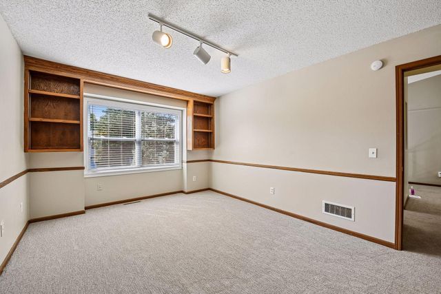 7229 Bren Lane, Eden Prairie, MN 55346