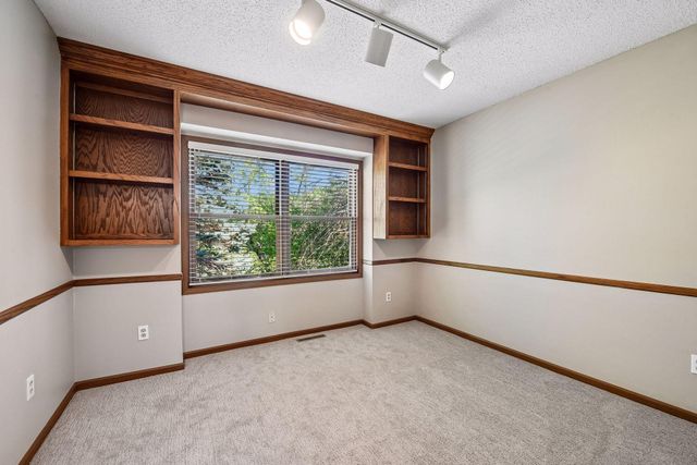 7229 Bren Lane, Eden Prairie, MN 55346