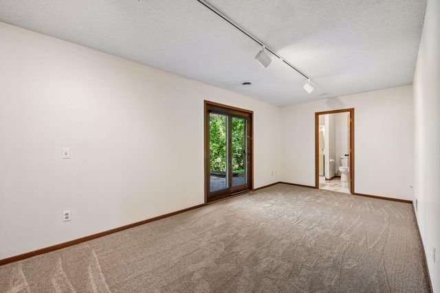 7229 Bren Lane, Eden Prairie, MN 55346