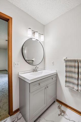 7229 Bren Lane, Eden Prairie, MN 55346
