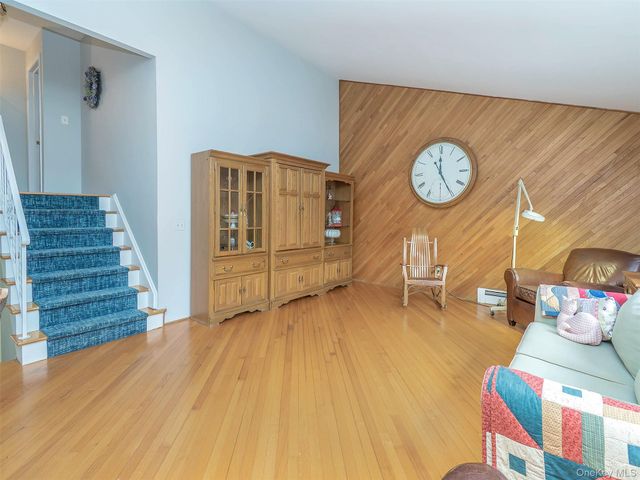 175 Soundview Drive, Port Washington, NY 11050