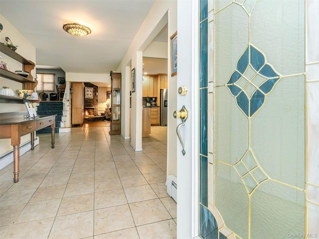 175 Soundview Drive, Port Washington, NY 11050