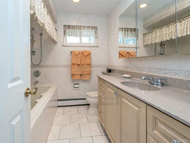 175 Soundview Drive, Port Washington, NY 11050