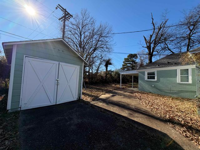 1031 N BELVEDERE AVE, Memphis, TN 38107