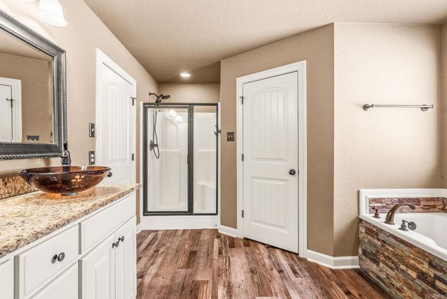 160 Creekside Drive, Austin, AR 72007