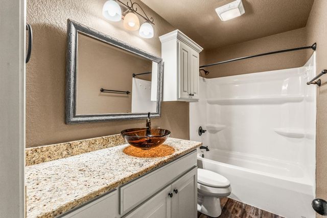 160 Creekside Drive, Austin, AR 72007