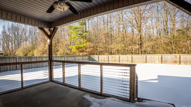 160 Creekside Drive, Austin, AR 72007