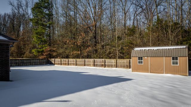 160 Creekside Drive, Austin, AR 72007