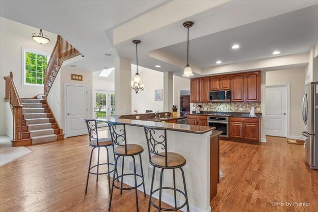 505 Moose Lake Drive, North Aurora, IL 60542
